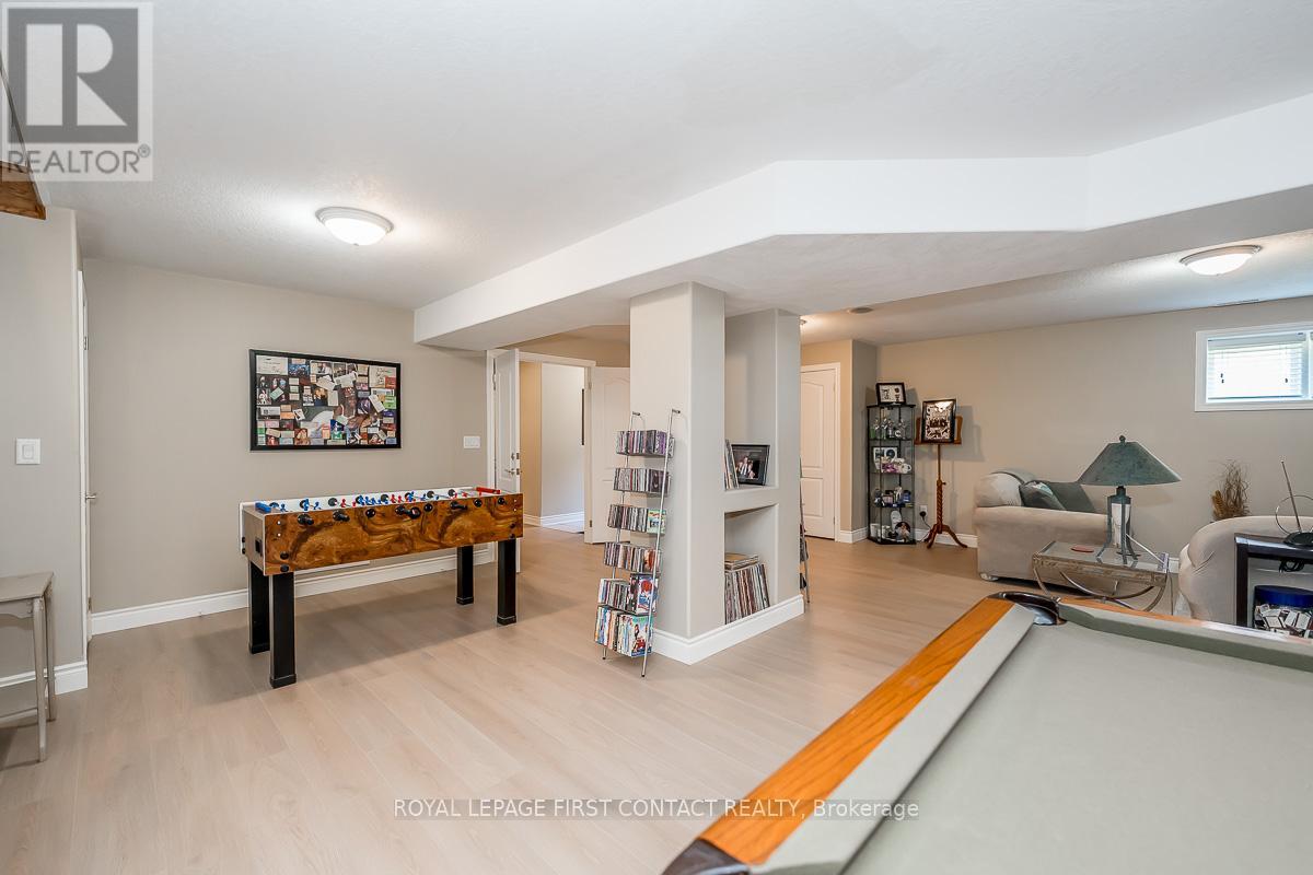 72 LUELLA BOULEVARD - 35