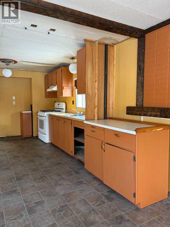 412074 Highway 22 - 13