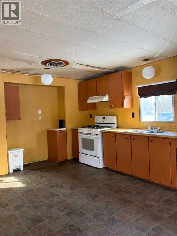 412074 Highway 22 - 12
