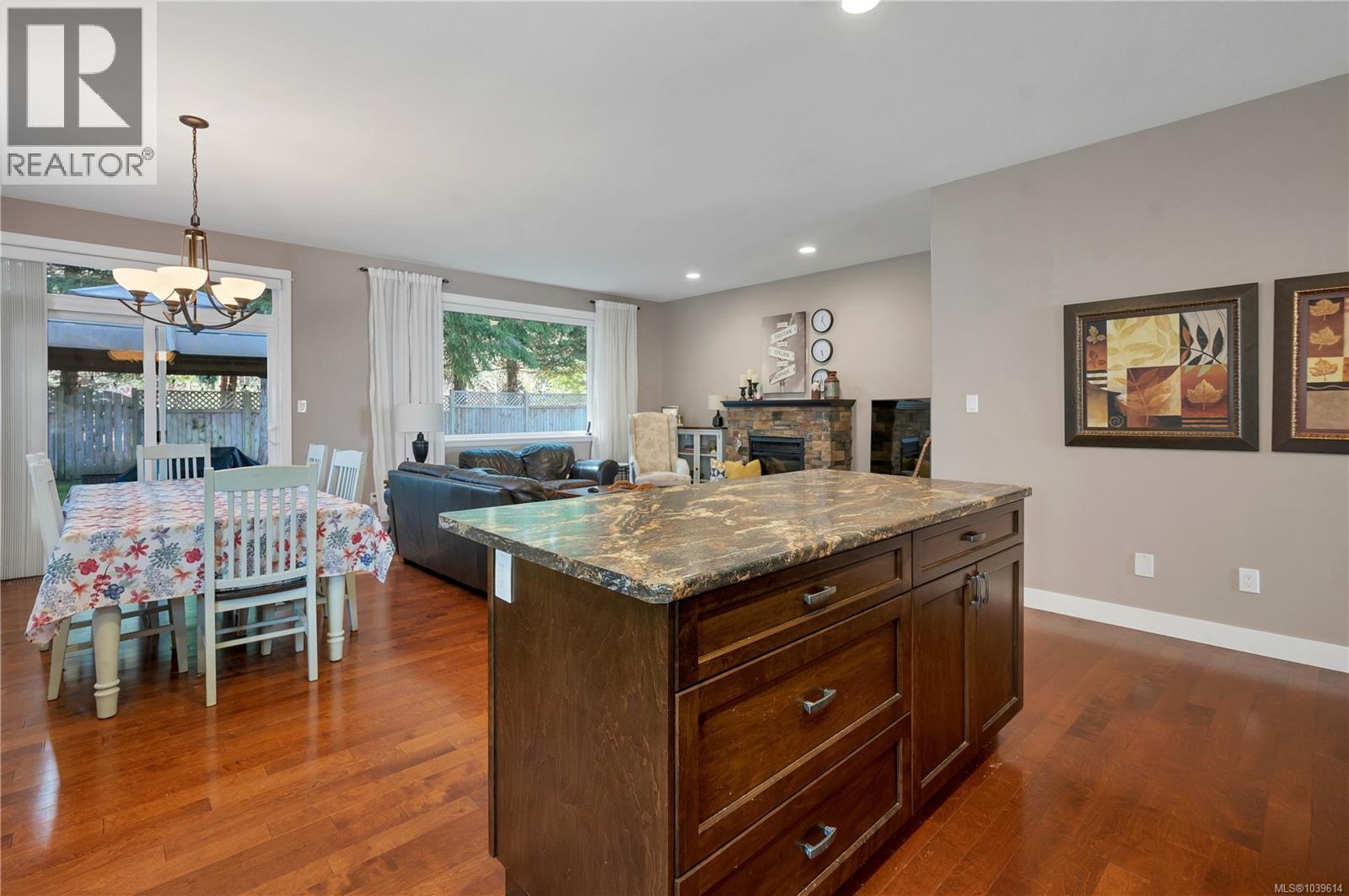 1037 Cordero Cres - 5