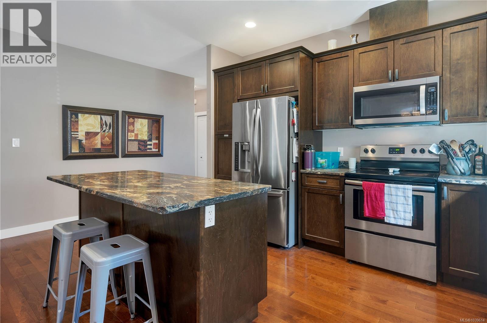 1037 Cordero Cres - 3