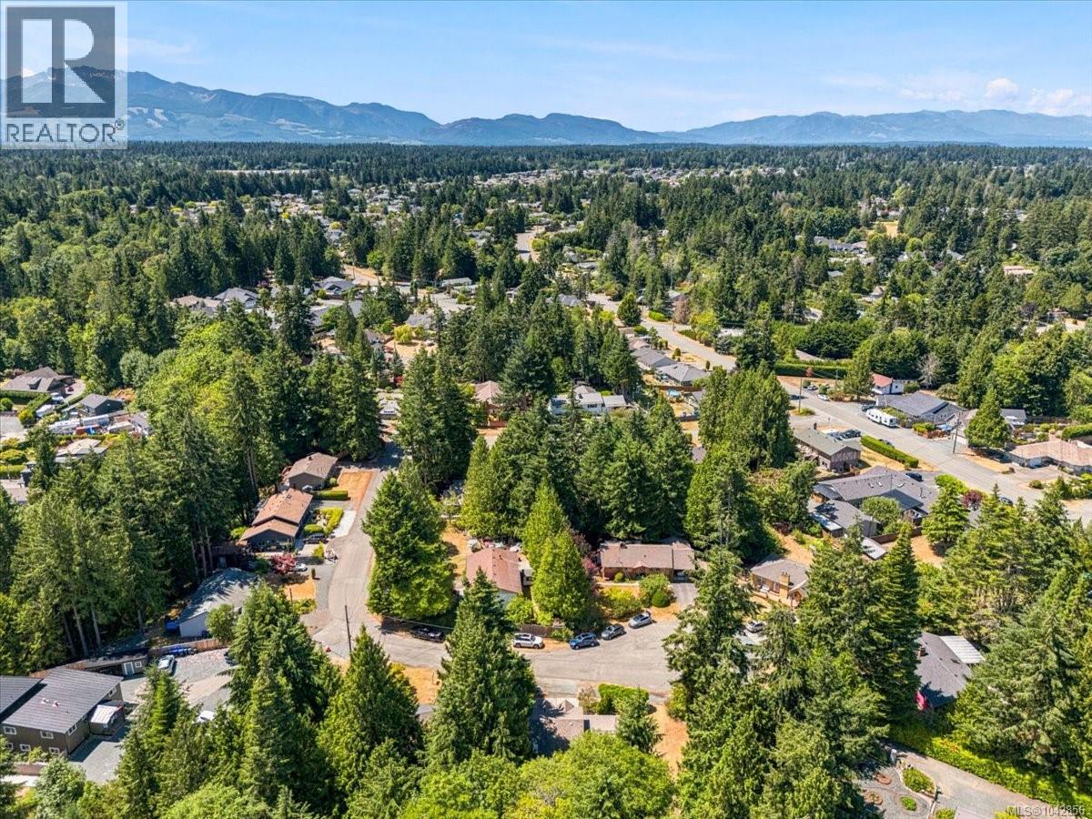1530 Pacific Cres - 14