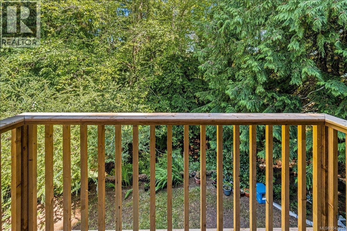 1530 Pacific Cres - 24