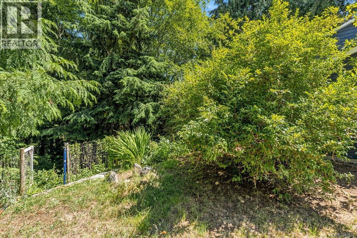 1530 Pacific Cres - 33
