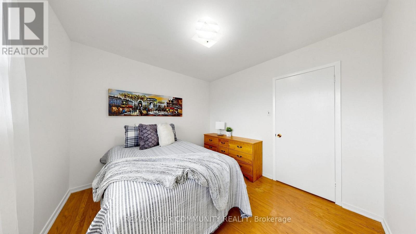 61 NORFIELD CRESCENT - 13