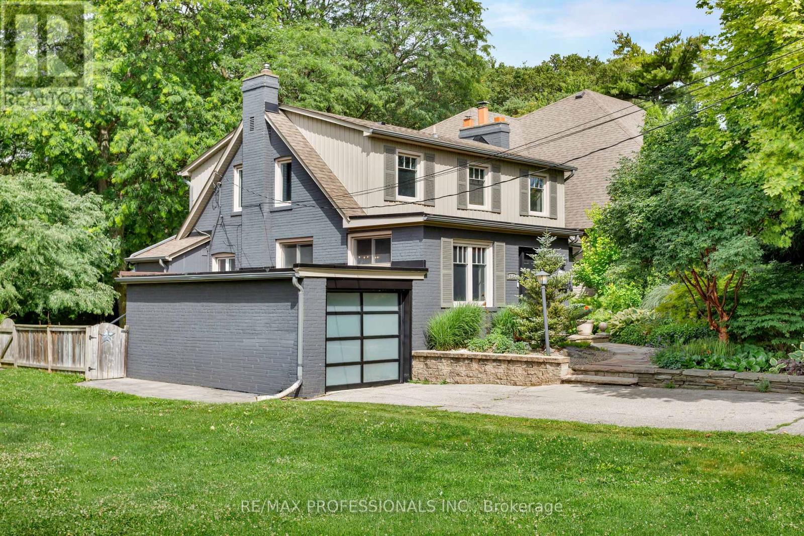 1364 ISLINGTON AVENUE - 2