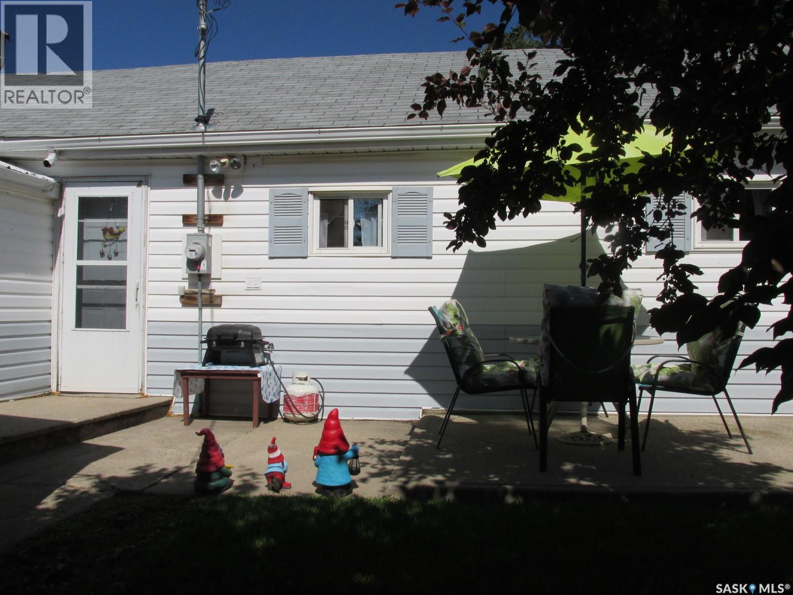 604 Railway AVENUE W - 31