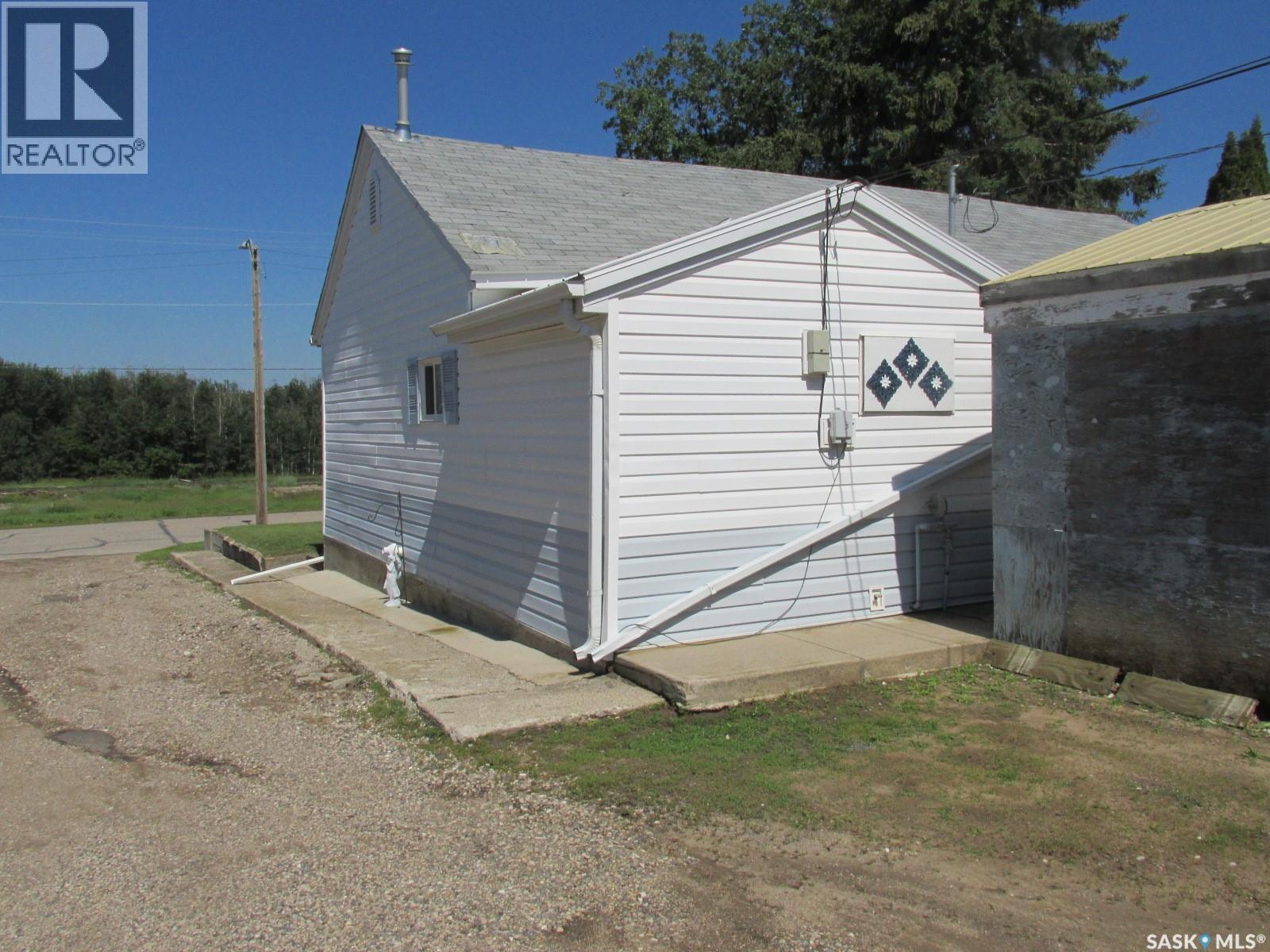 604 Railway AVENUE W - 42