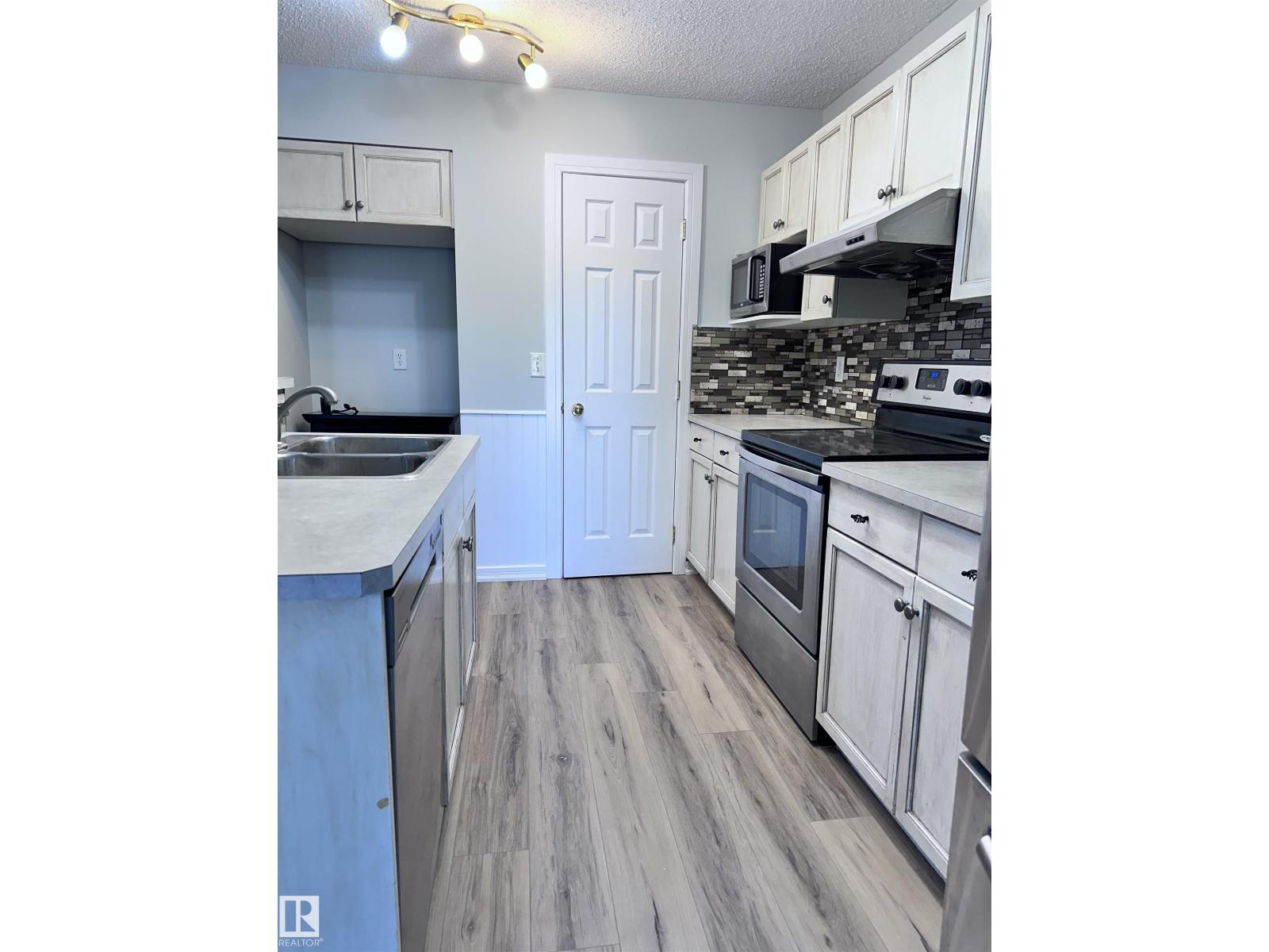 469 CRANBERRY WY - 8