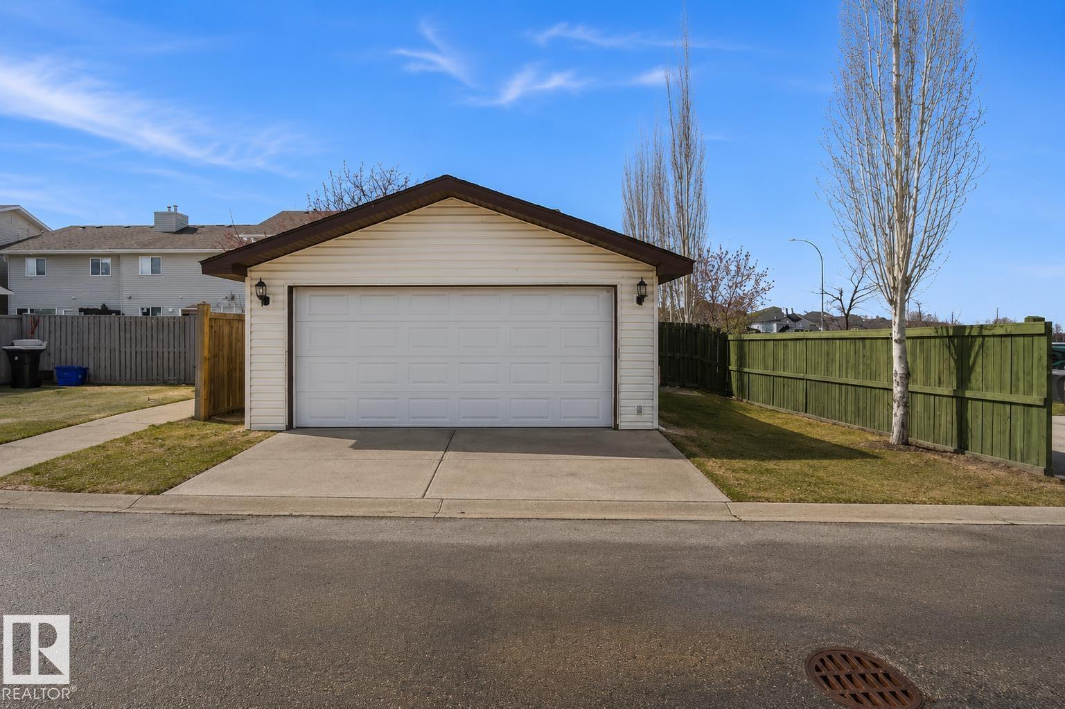 469 CRANBERRY WY - 38