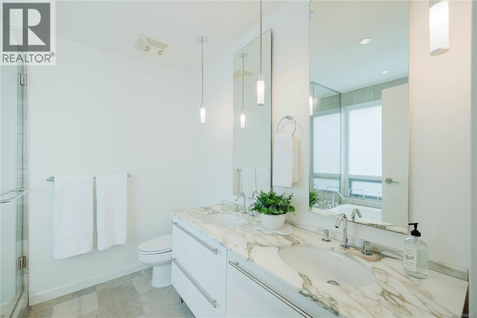 #120 68 SONGHEES Rd - 17