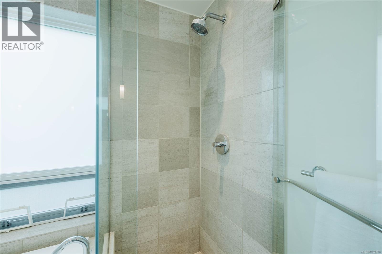 #120 68 SONGHEES Rd - 19