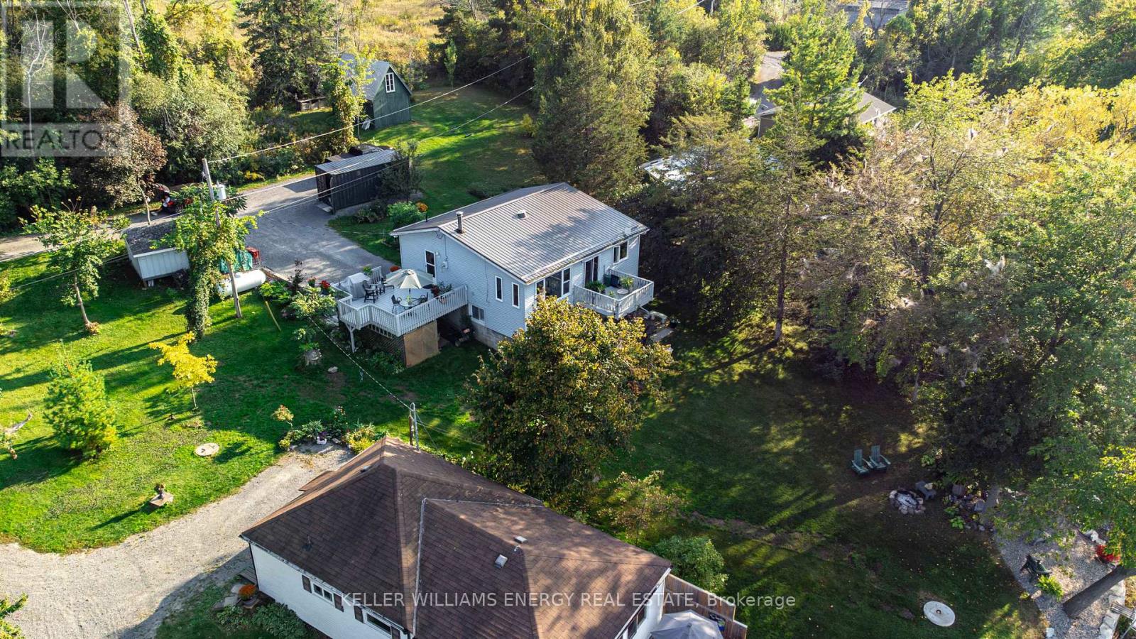 102 BISHOP LANE - 35