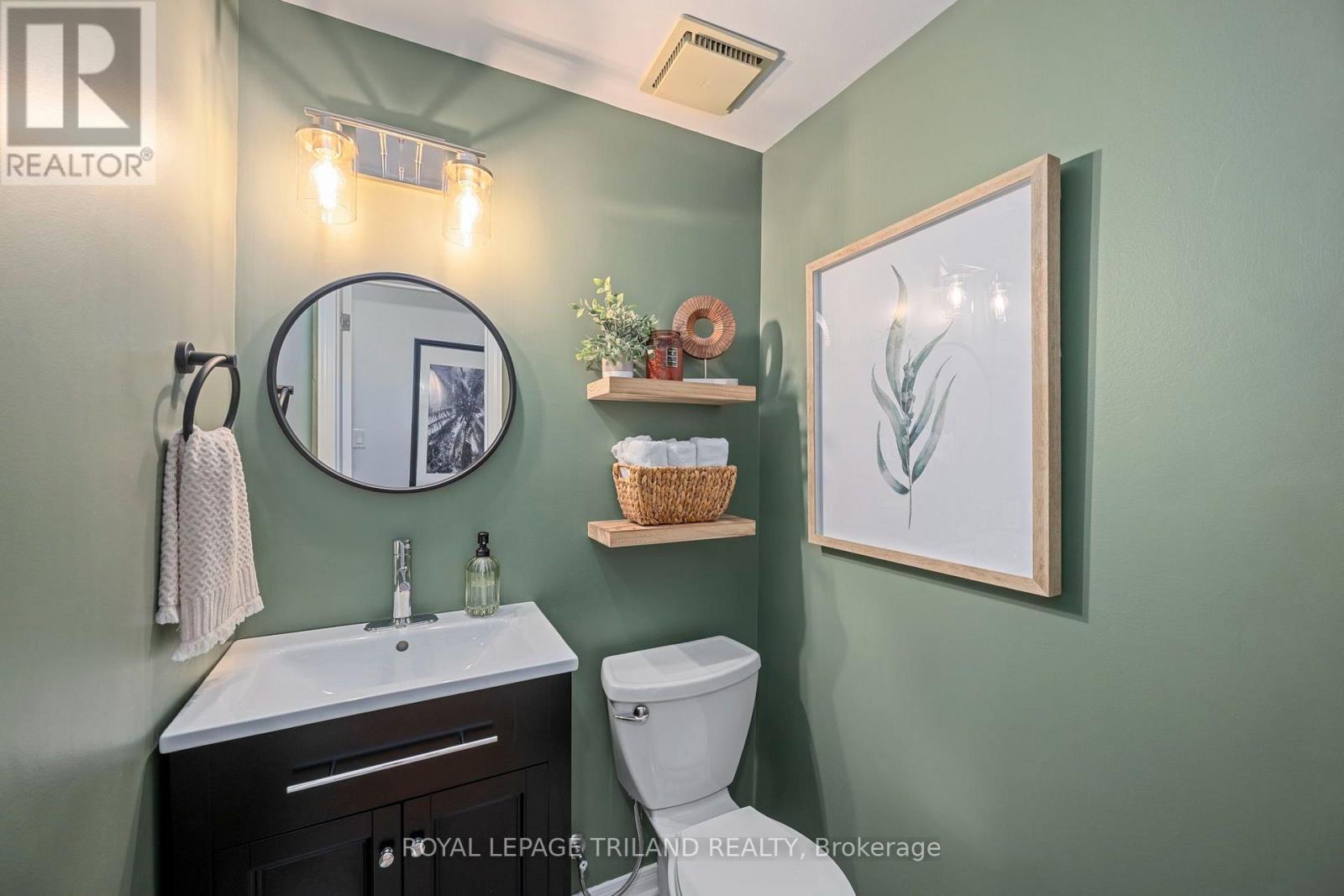 20 MEADOWVIEW ROAD - 15