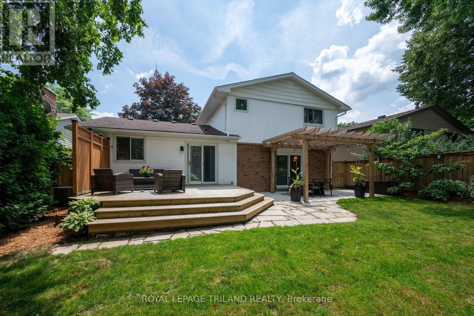 20 MEADOWVIEW ROAD - 29