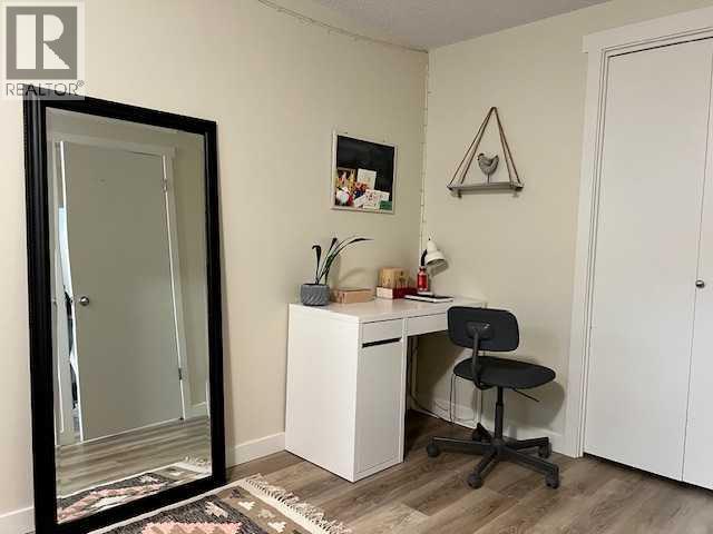 1105 and 1107 11 Street S - 11