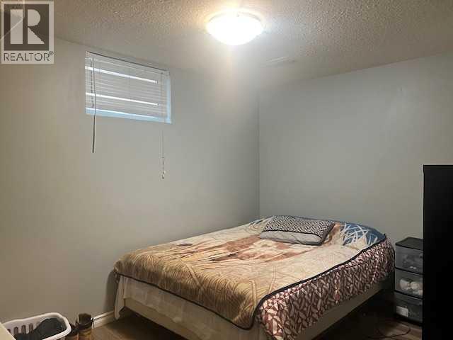 1105 and 1107 11 Street S - 29
