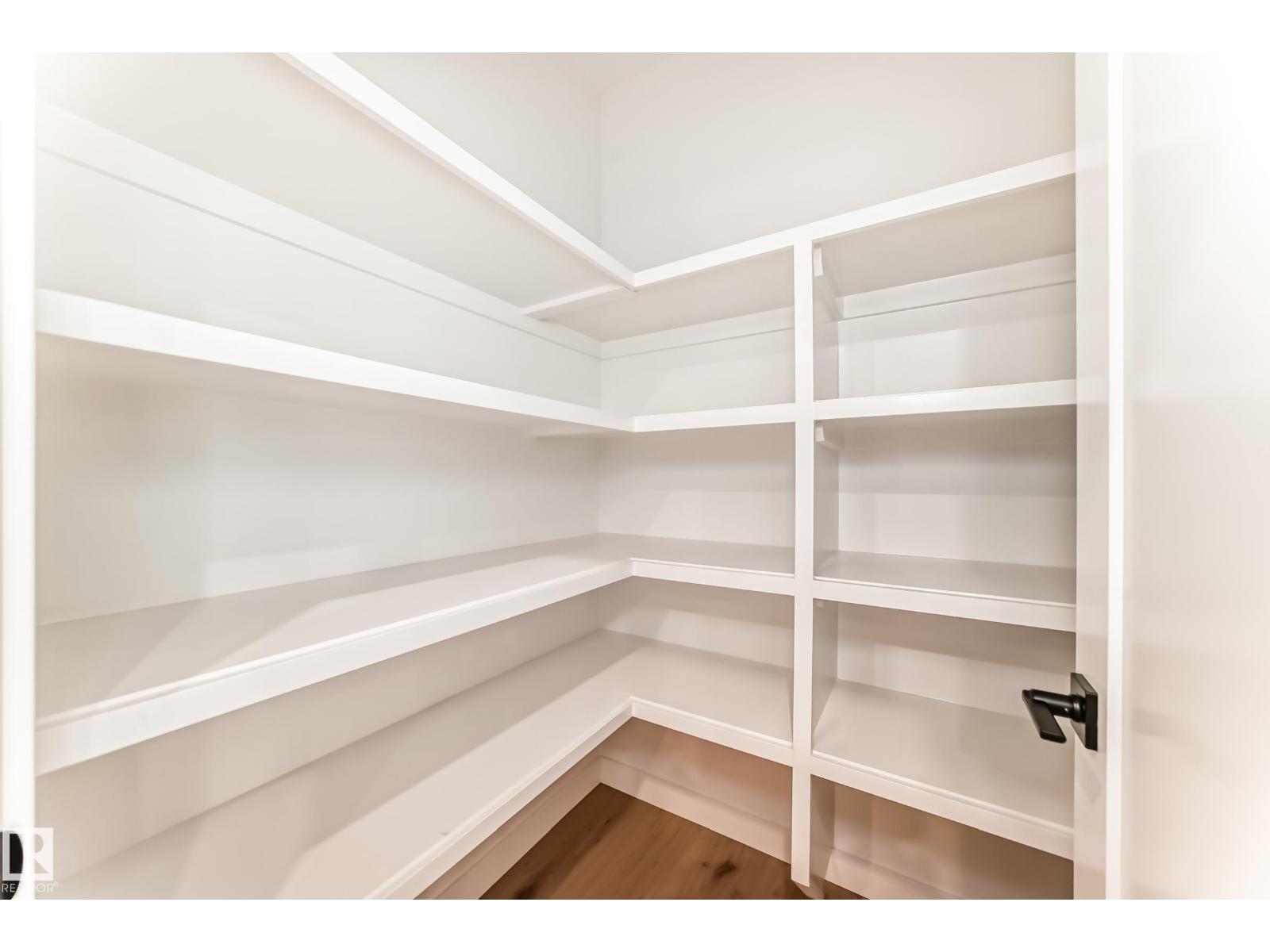 9637 85 ST NW - 30