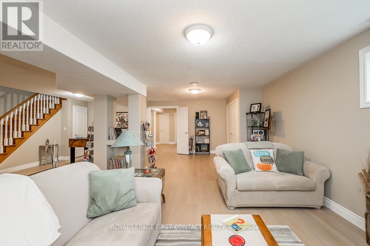 72 LUELLA BOULEVARD - 30