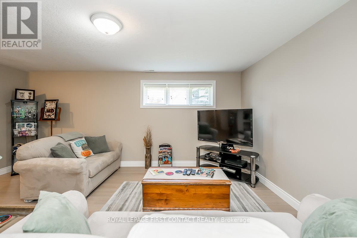 72 LUELLA BOULEVARD - 32