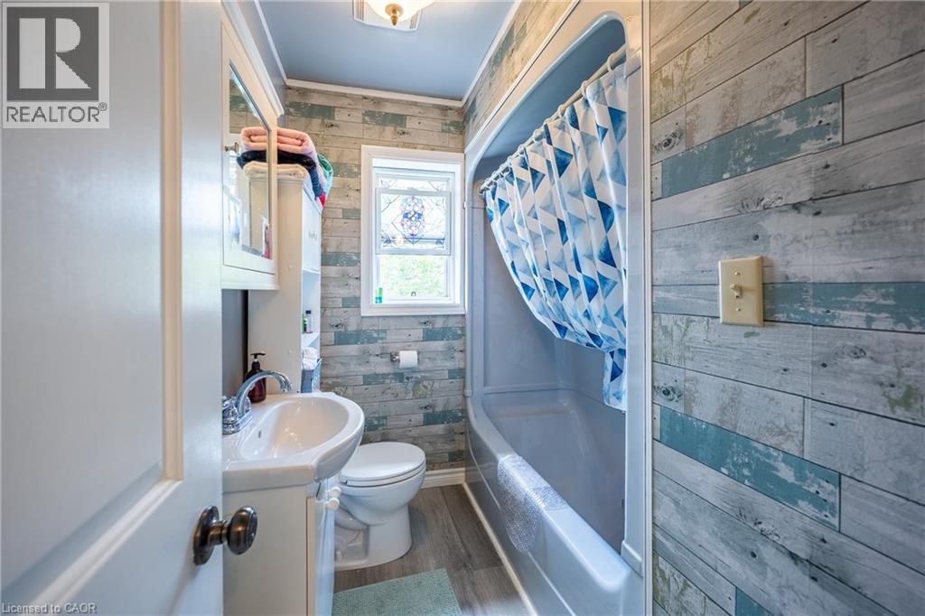 112 TALBOT Road - 14