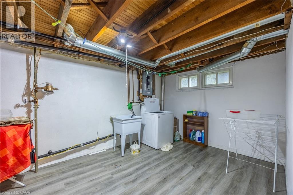 112 TALBOT Road - 25