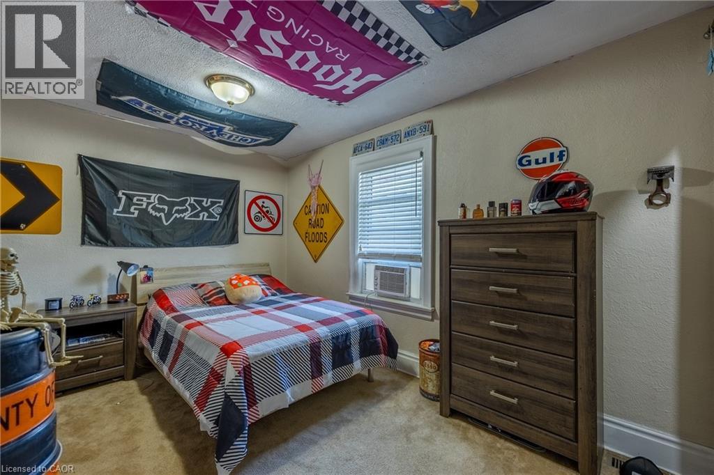 112 TALBOT Road - 35