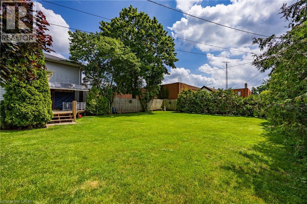 112 TALBOT Road - 4