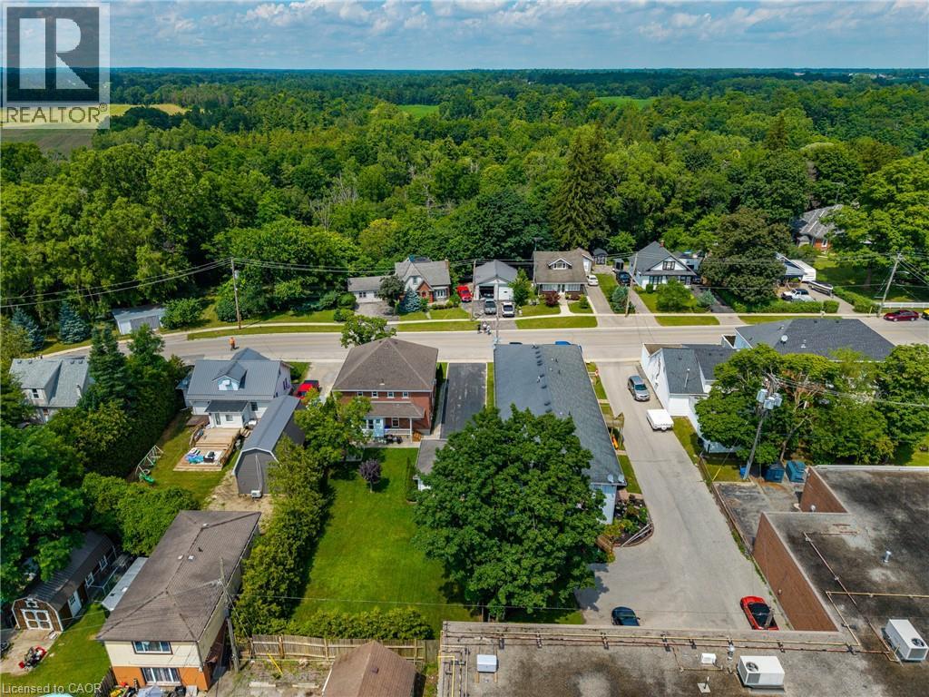 112 TALBOT Road - 44