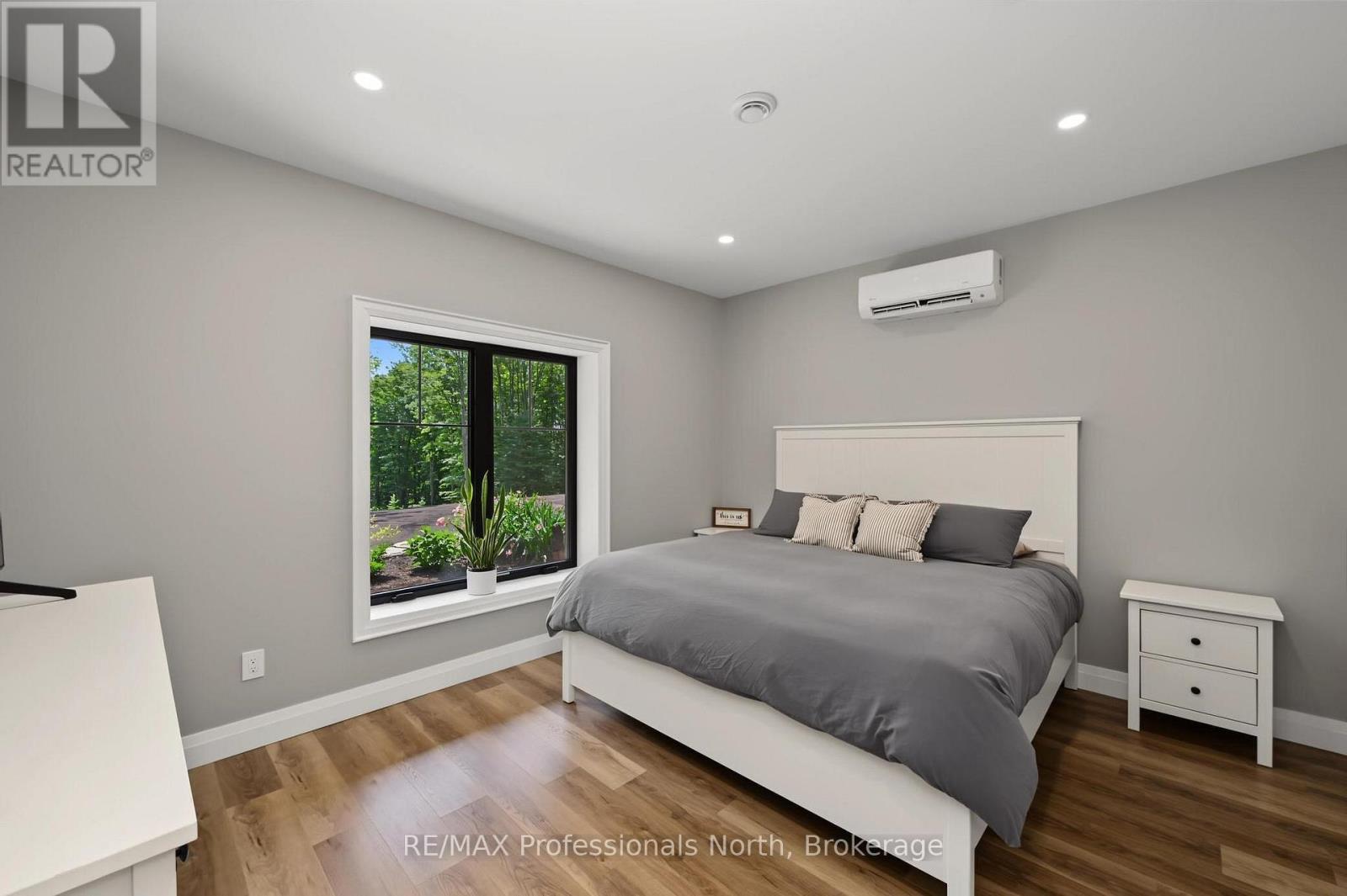 1541 BOBCAYGEON ROAD - 23