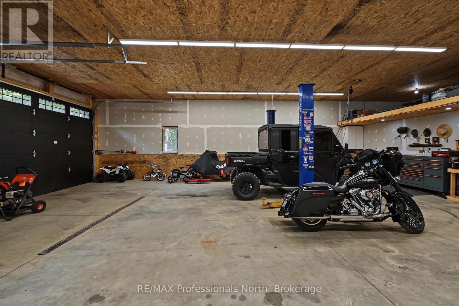 1541 BOBCAYGEON ROAD - 31