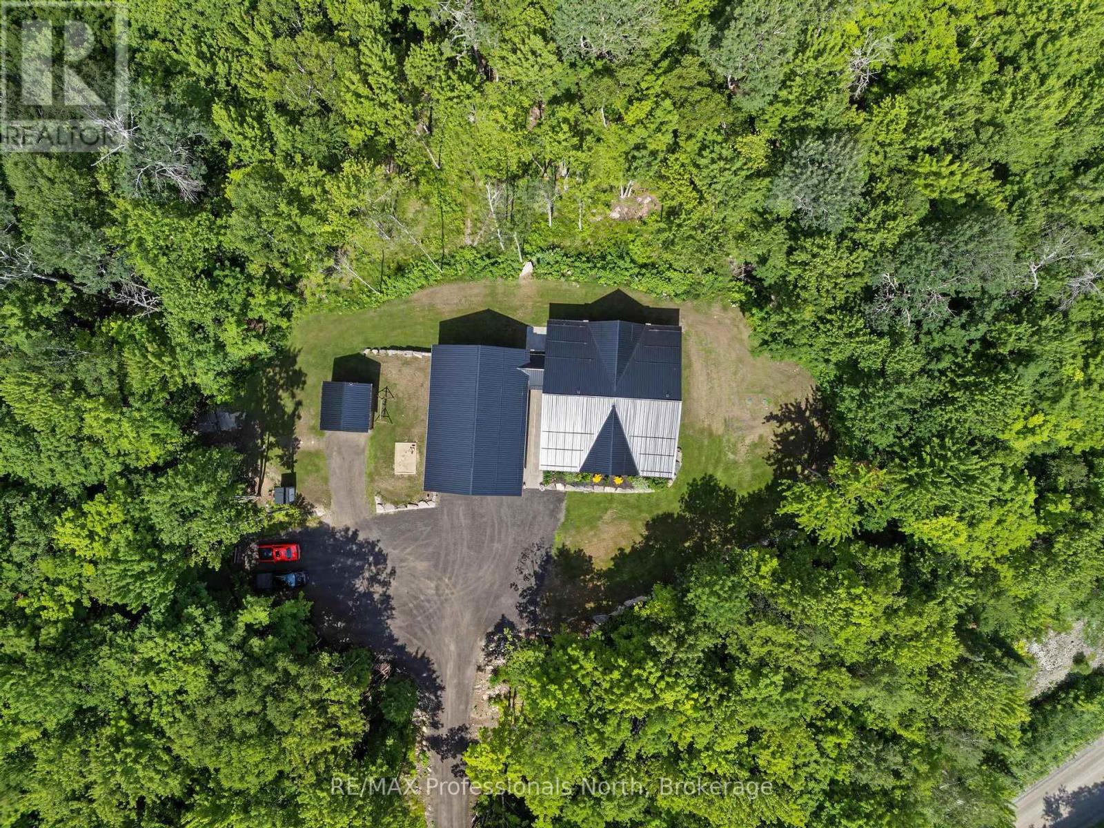 1541 BOBCAYGEON ROAD - 37