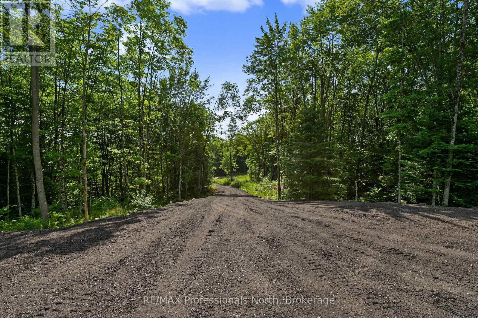 1541 BOBCAYGEON ROAD - 41