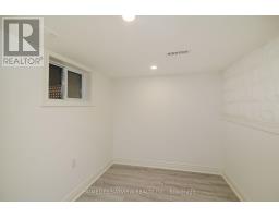 27 Cranbrooke Avenue, Toronto, ON M5M1M3 Photo 16