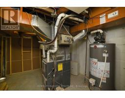 27 Cranbrooke Avenue, Toronto, ON M5M1M3 Photo 18