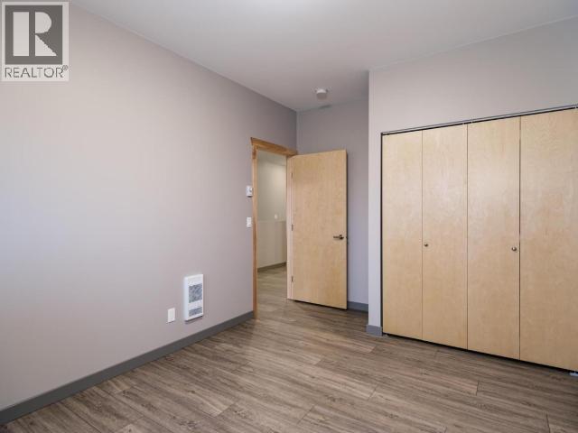 20-30 GODDARD WAY - 12