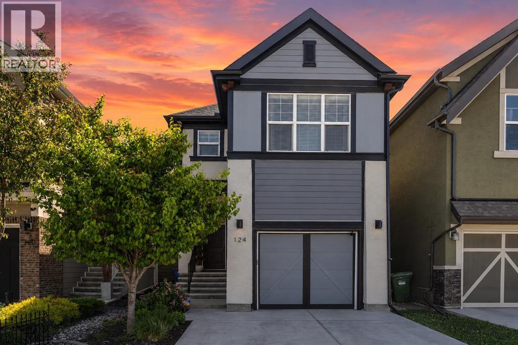 124 Masters Crescent SE - 1
