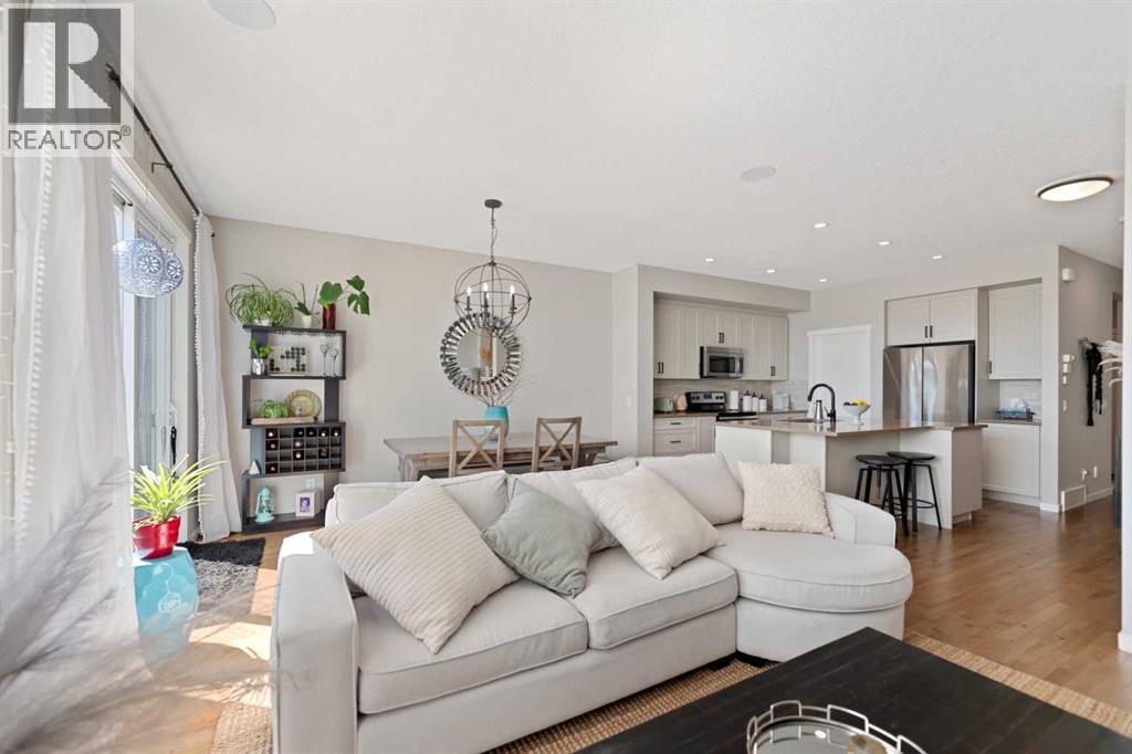 124 Masters Crescent SE - 11