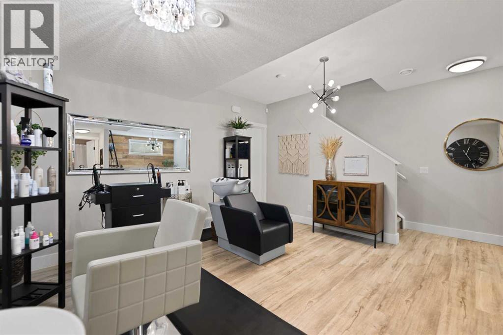 124 Masters Crescent SE - 36