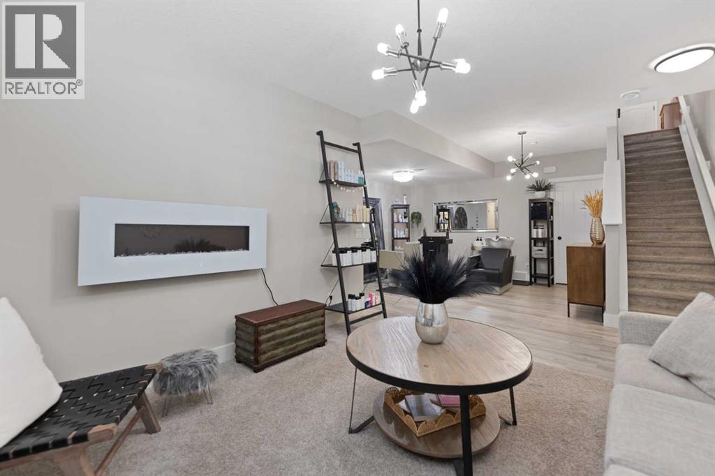 124 Masters Crescent SE - 38