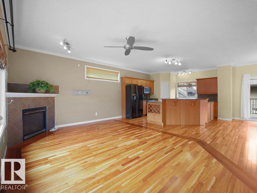 #30 17715 96 AV NW - 17