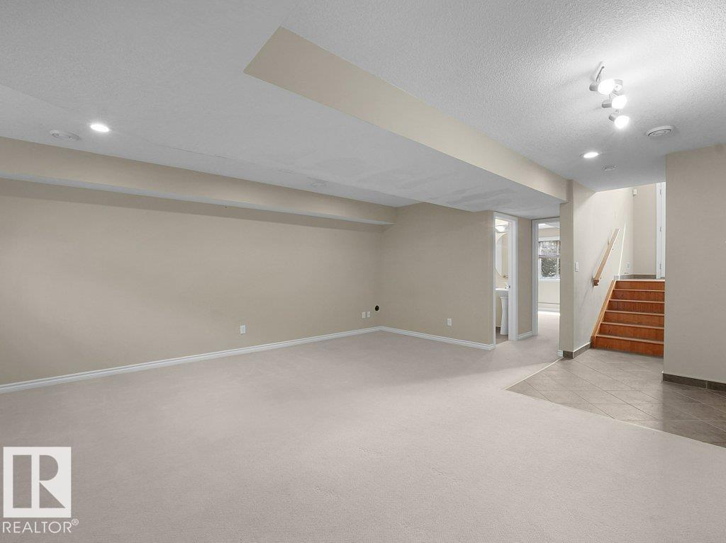 #30 17715 96 AV NW - 26