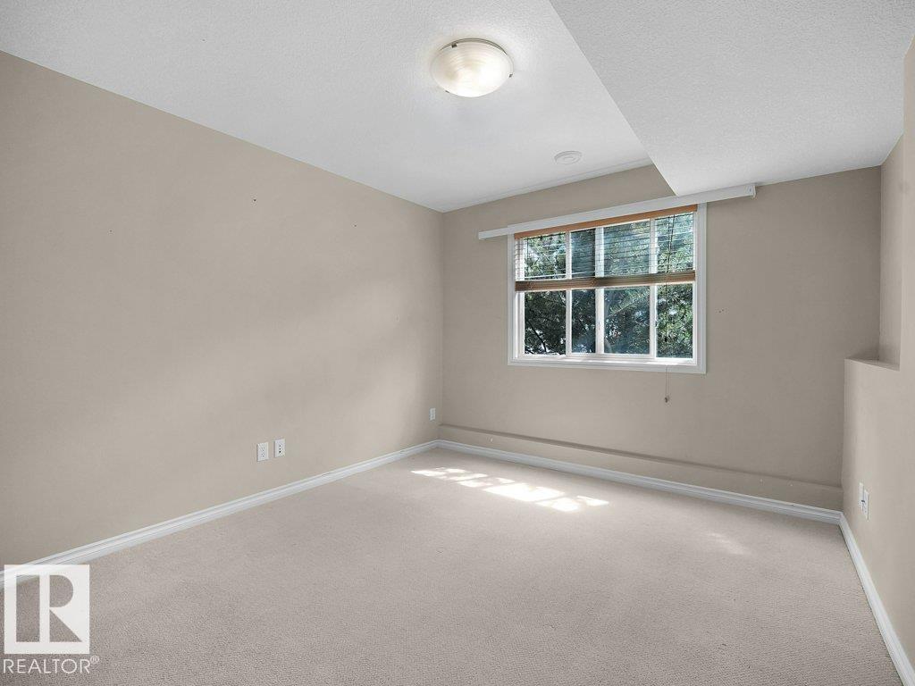 #30 17715 96 AV NW - 30
