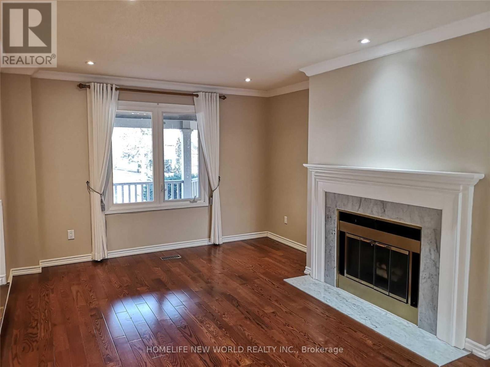 41 AMBLESIDE CRESCENT - 8