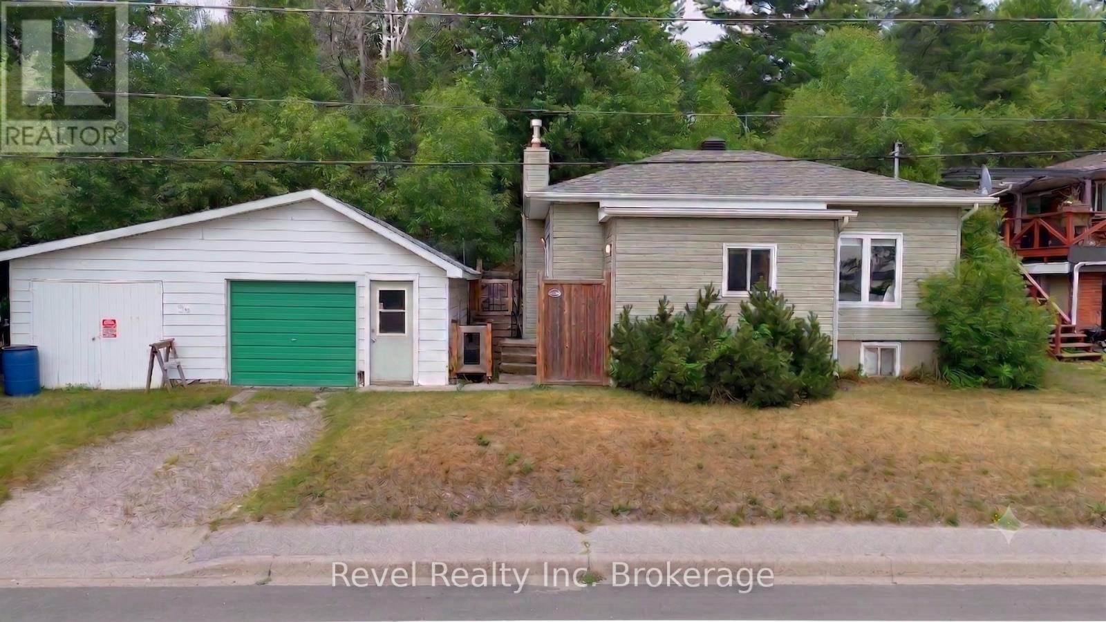 148 MAIN STREET S - 1