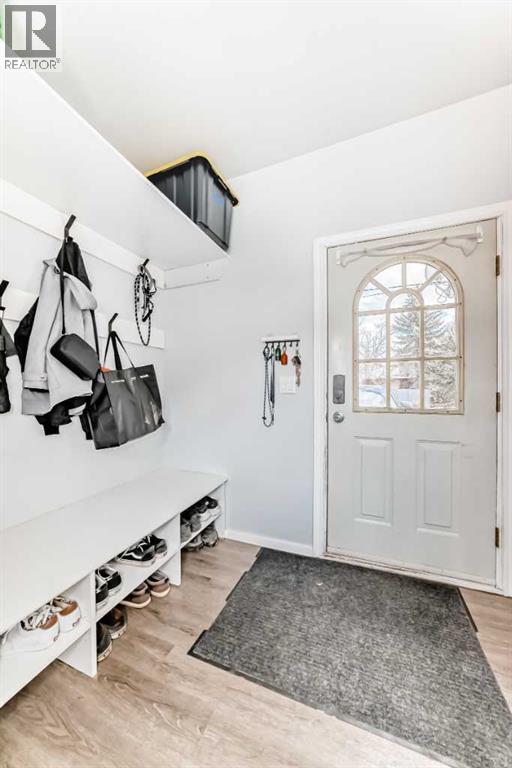 5602 51 Avenue - 3