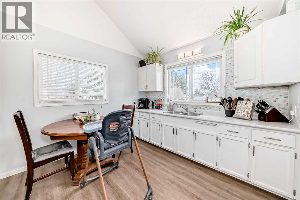 5602 51 Avenue - 4