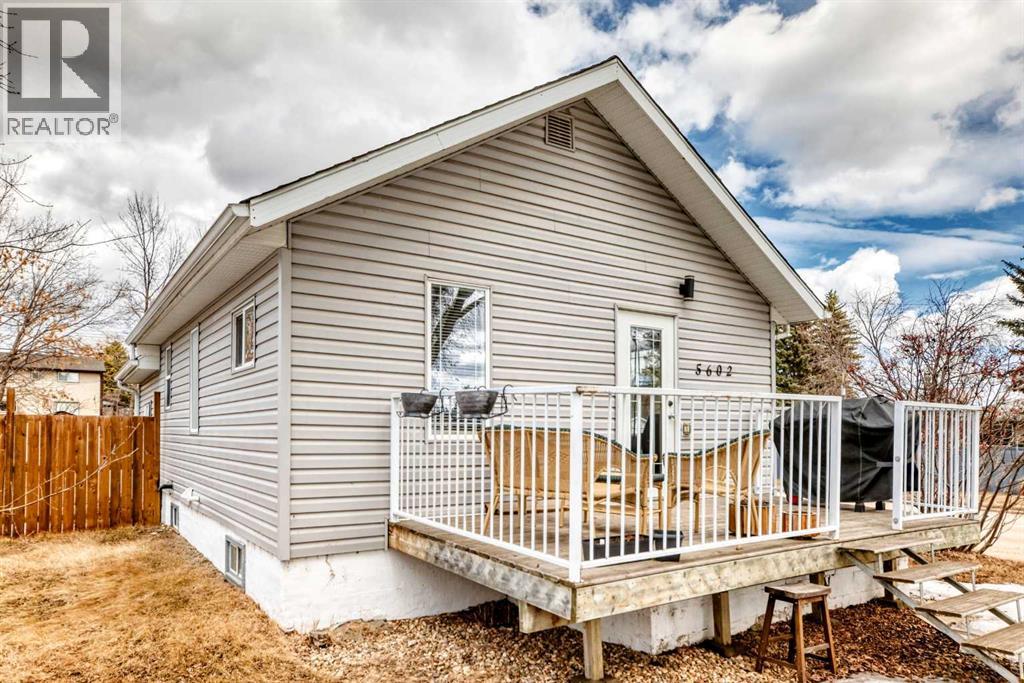 5602 51 Avenue - 22