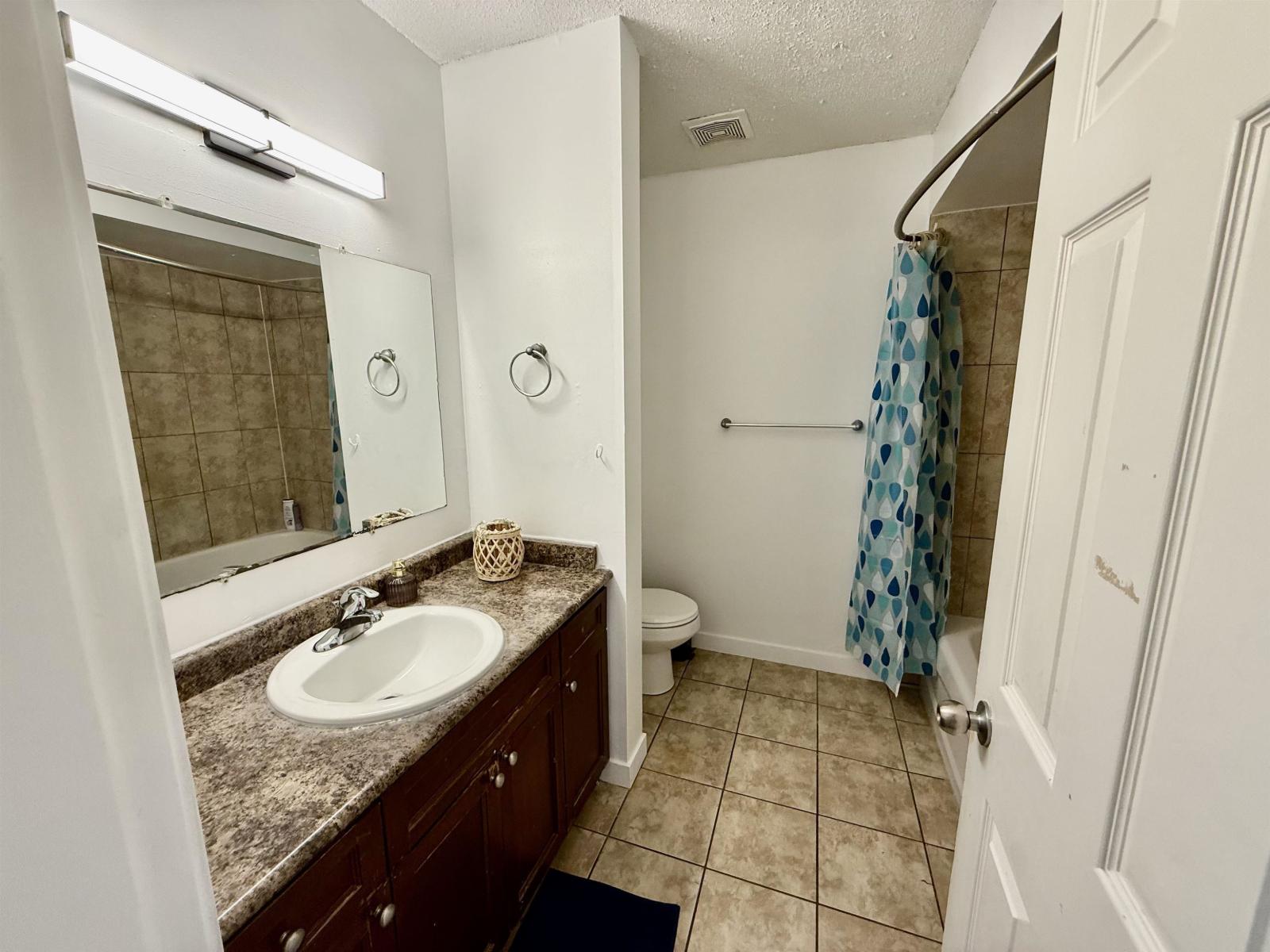 2 Bed, 1 Bath House for Sale in Abbotsford – 8 33900 MAYFAIR AVENUE, Abbotsford – MLS# R3140726 - Image 11
