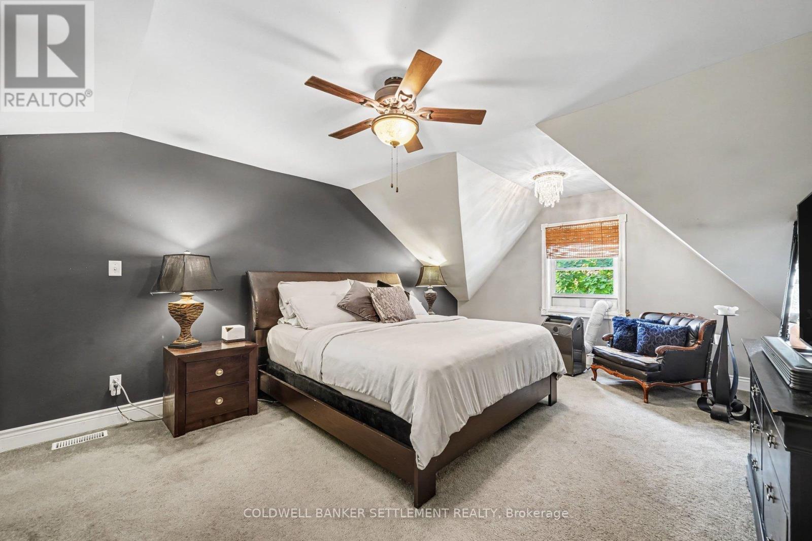 217 GORE STREET E - 18